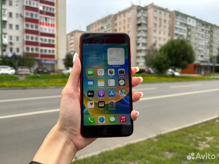 iPhone 8 Plus, 64 ГБ