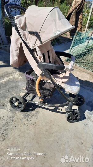 Прогулочная коляска