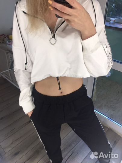 Спортивный костюм