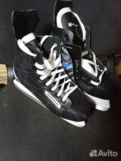 Коньки хоккейные
