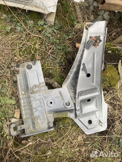 Б/У Лонжерон передний правый E71 E70#001