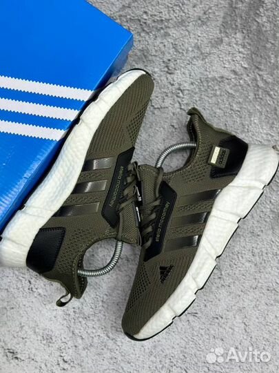 Кроссовки adidas