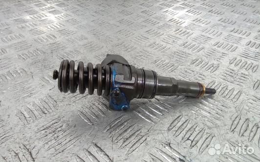 Форсунка дизельная volkswagen passat B6 (JDN26AL03