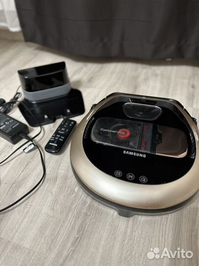 Робот пылесос samsung бу SR20M707oWD