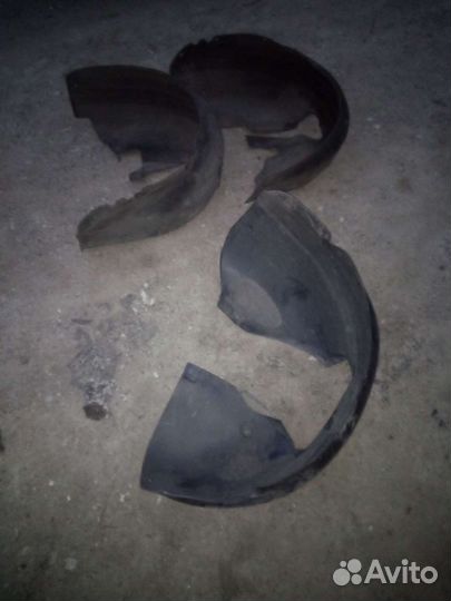 Подкрылок Vw Jetta V