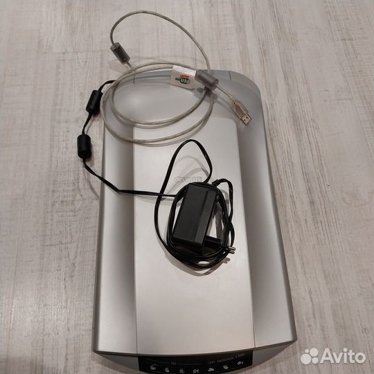 Планшетный сканер Canon CanoScan 4400F