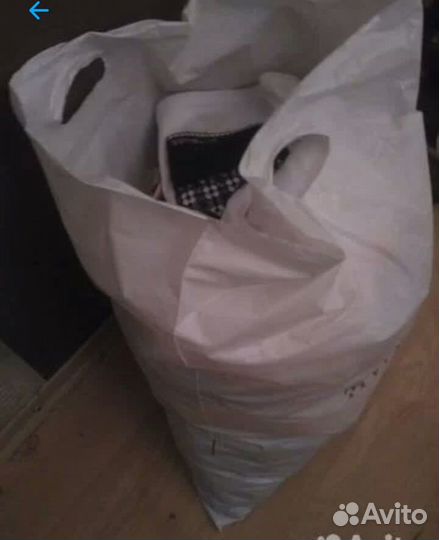 3 пакета вещей женских разных брендов