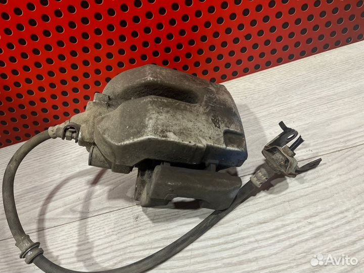 Суппорт задний левый Bmw X6 F16 2018