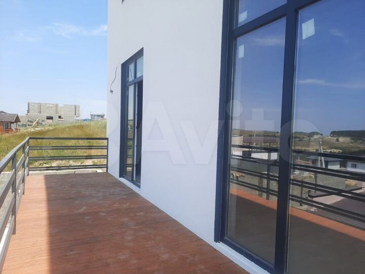 Дом 177 м² на участке 3,6 сот.