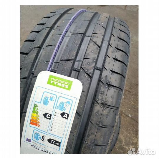Nokian Tyres Hakka Black 2 225/55 R17 99W