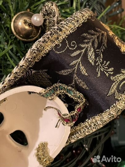 Венецианская маска карнавальная