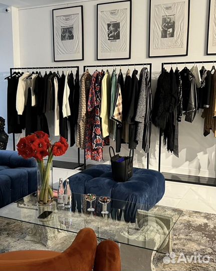 Рейл для одежды