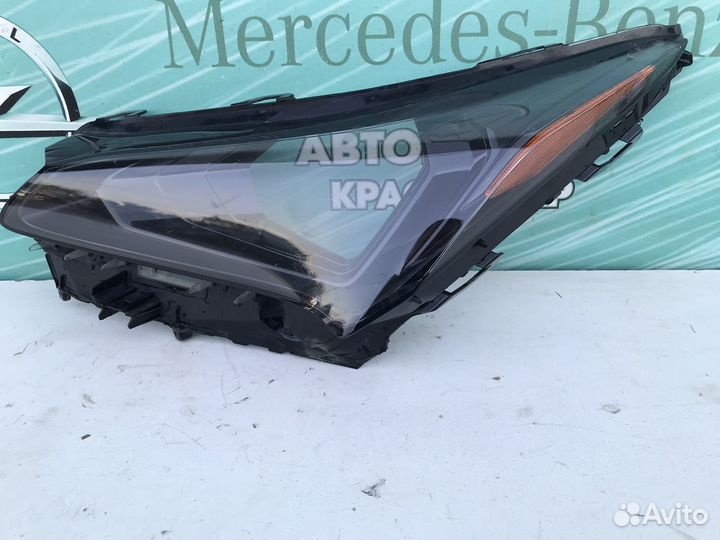 Стекло фары левое Lexus NX 1/17-21г