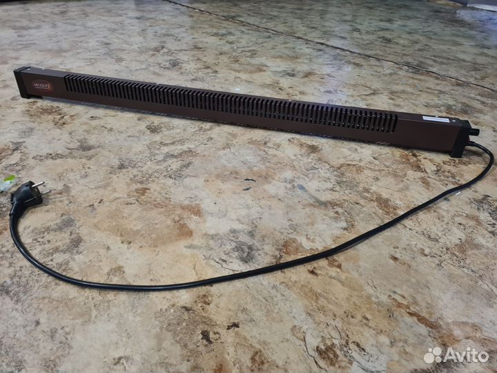 Плинтусный обогреватель Мегадор