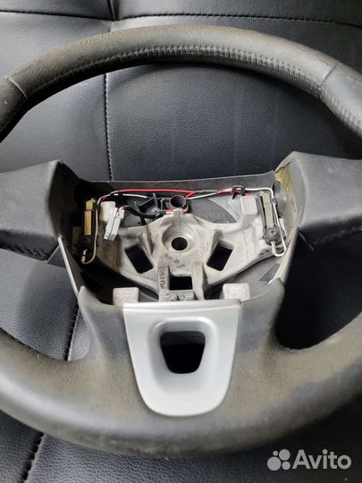 Рулевое колесо под перетяжку Renault Fluence 2010