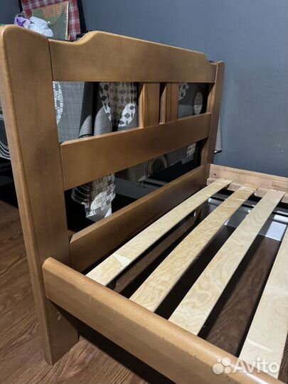 Кровать односпальная