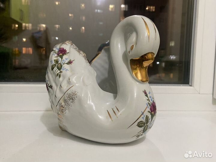 Лебедь-конфетница