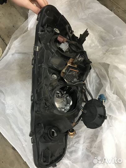 Правая фара Mitsubishi Lancer X