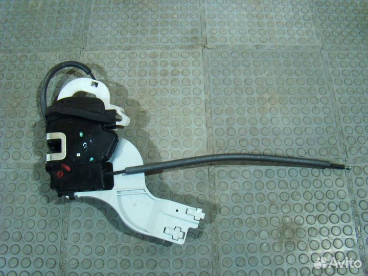 KIA Sportage 3 Замок двери задней левой