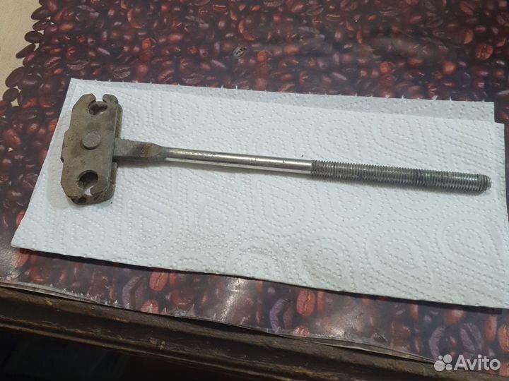 Натяжитель ручника Шевроле Лачетти