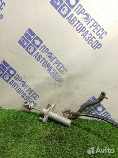 Главный цилиндр сцепления Mitsubishi Lancer 9