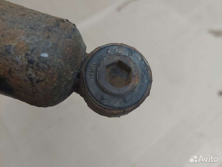 Амортизатор задний Renault Megane 2 2002-2009