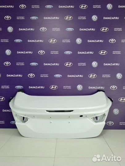 Крышка багажника Ford Focus 3 Белая