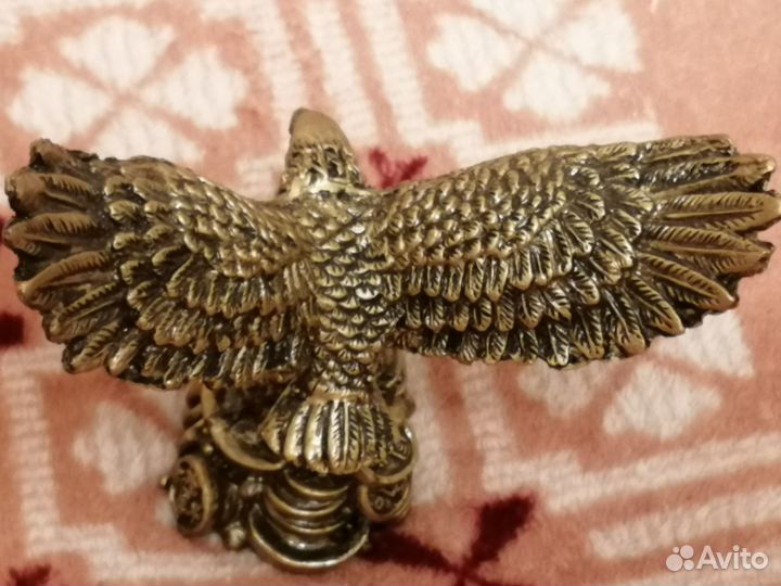 Орёл фигурка статуэтка.детская игрушка