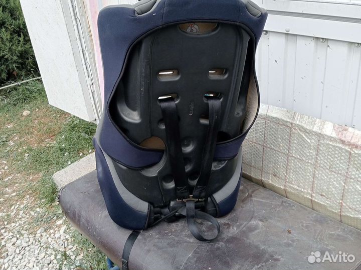Автомобильное кресло maxi cosi