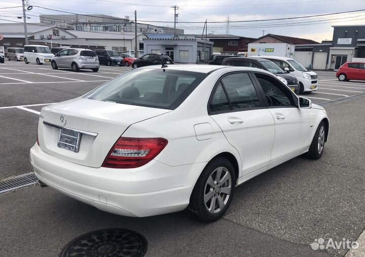 Mercedes-Benz C200 2011 W204