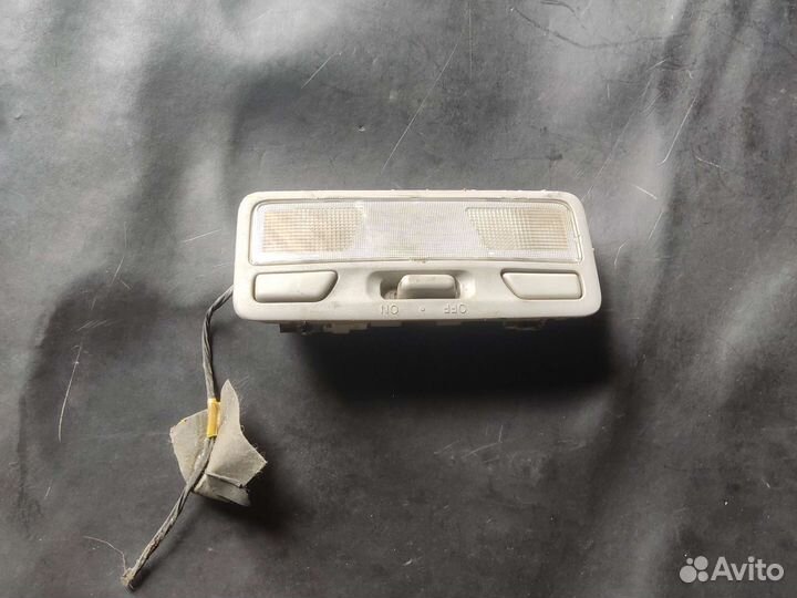 Плафон салона Mitsubishi Cedia