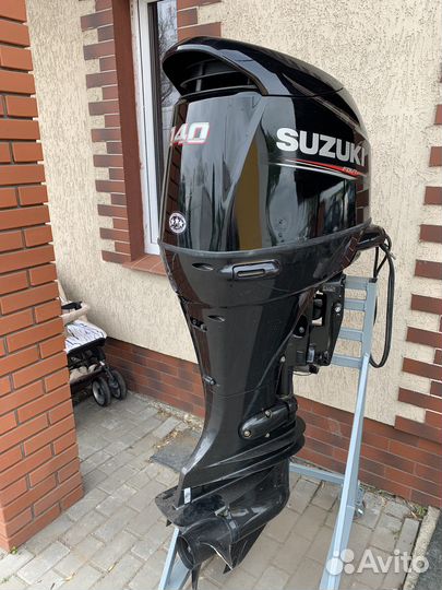 Лодочный мотор сузуки DF 140 A