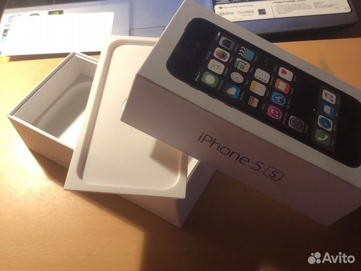 Коробка от iPhone 5s