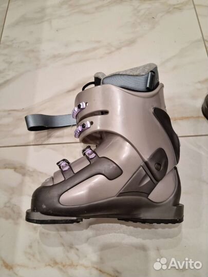 Горнолыжные ботинки 24, 5 Rossignol