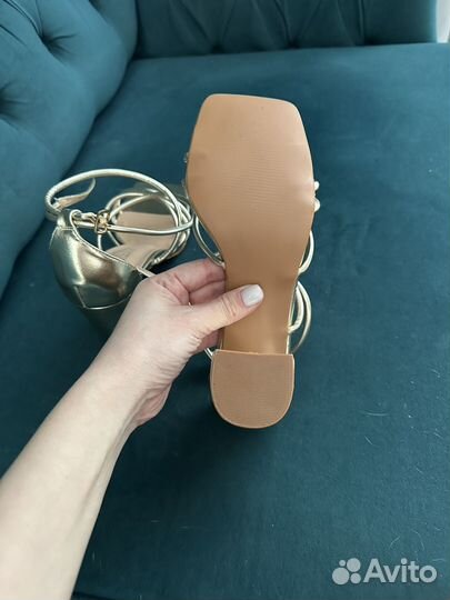 Босоножки 39 размер