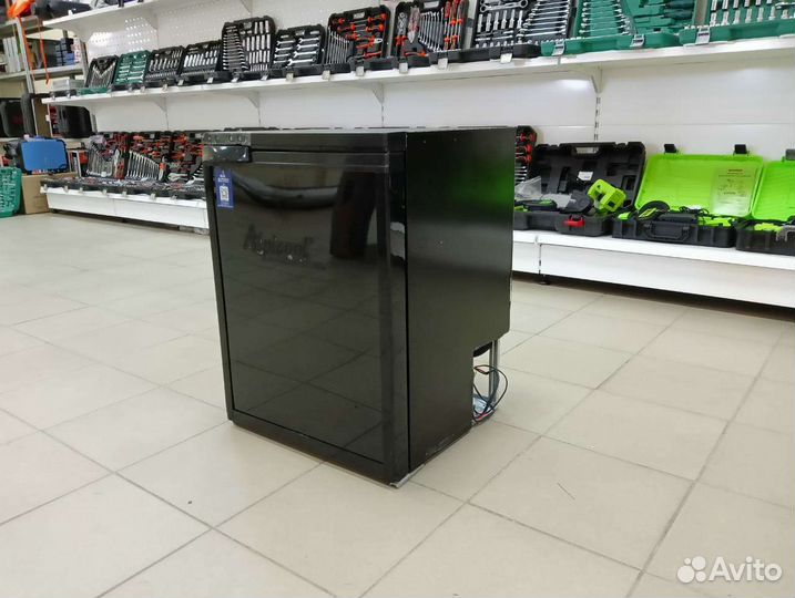Автомобильный холодильник Alpicool CR65 встройка