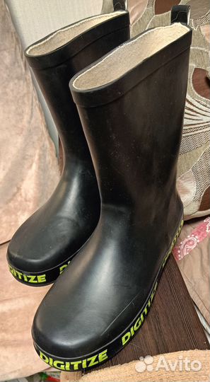 Резиновые сапоги