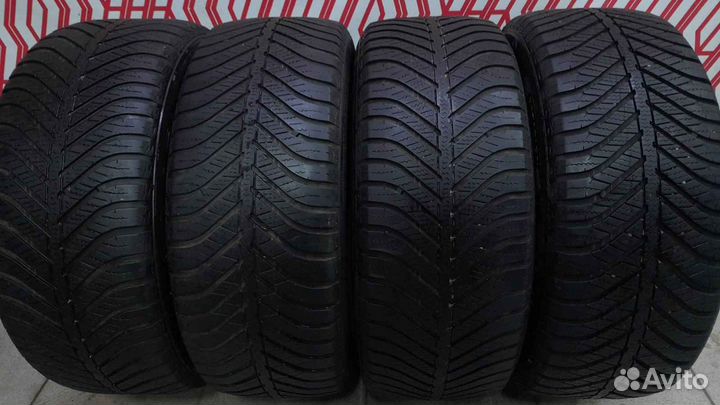Goodyear Vector 4Seasons 215/55 R16