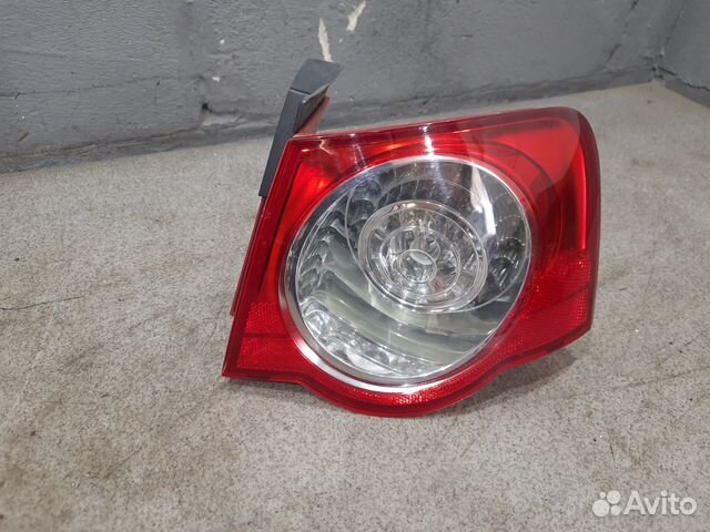Задний правы фонарь для Volkswagen Passat B6