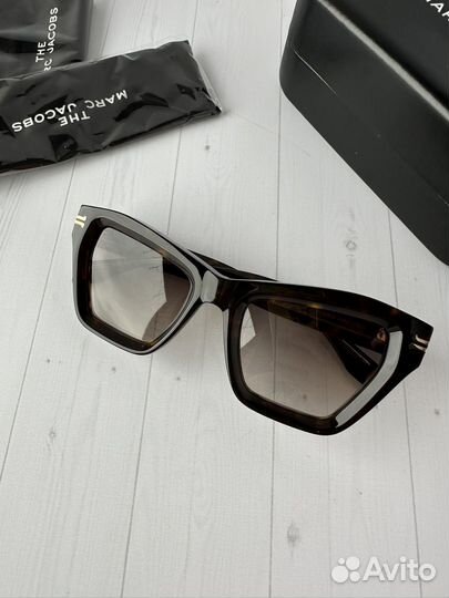 Солнцезащитные очки Marc Jacobs. Оригинал