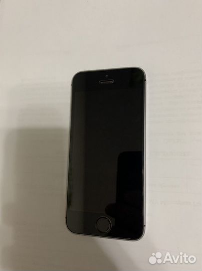iPhone SE, 128 ГБ