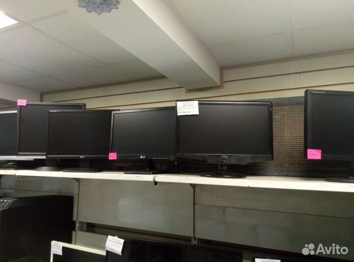 Современный монитор Lg 19