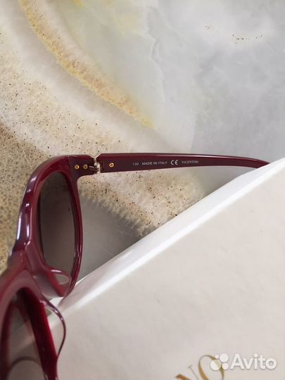 Солнечные очки оригинал Valentino