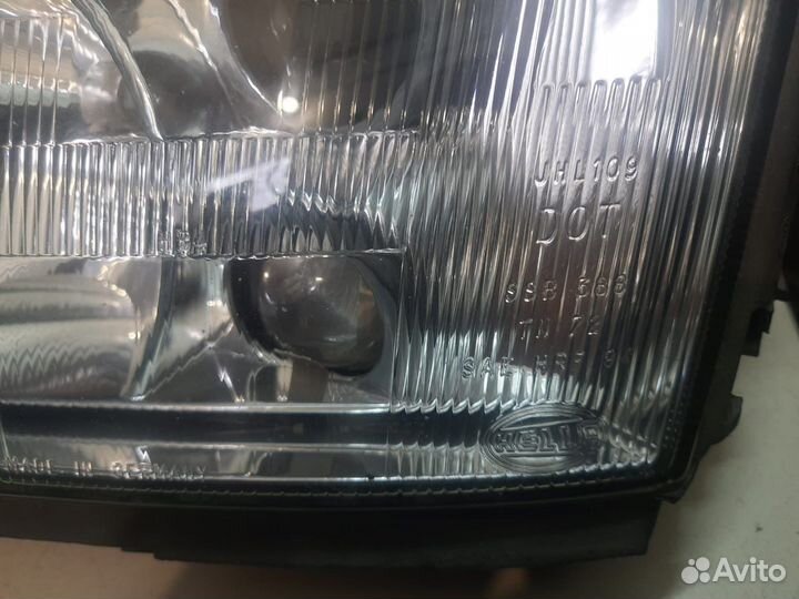 Фара передняя левая Audi A6 C4 оригинал