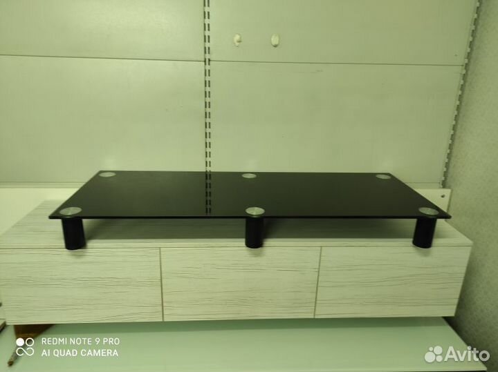 Стеклянная подставка для тв и аппаратуры П-120