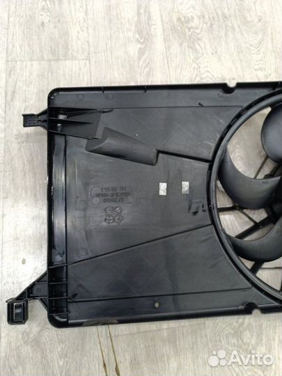 Вентилятор охлаждения радиатора Ford Focus CB4