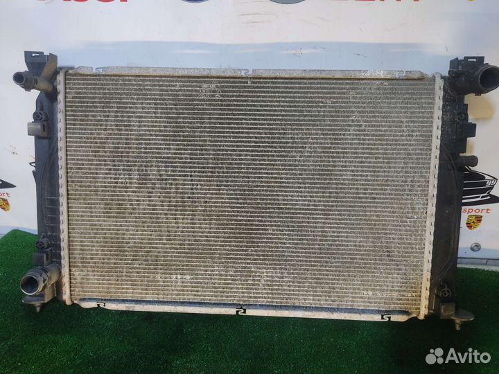 Радиатор Audi A6 C6