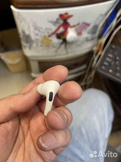 Airpods pro 1 наушник левый