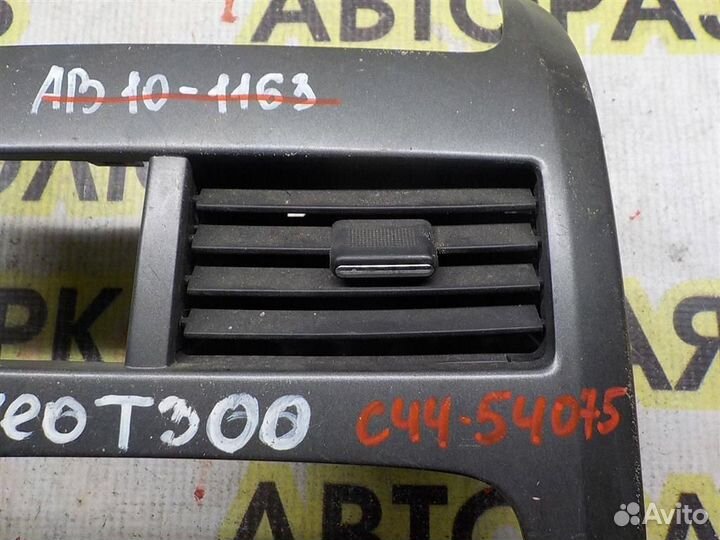 Дефлектор воздушный Chevrolet Aveo (T300) 2011