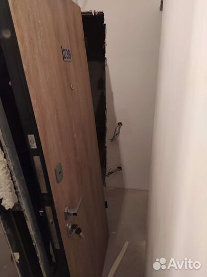 Дверь входная бу легран